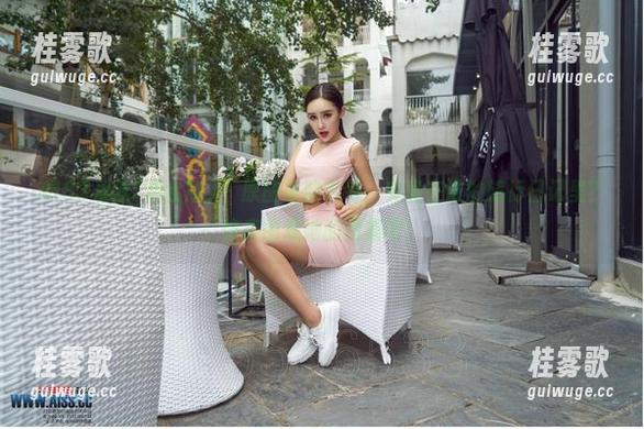AISS爱丝(黄金版) - 原图里的若兮，究竟在谁的旅行日记里？快来围观她的图集吧！