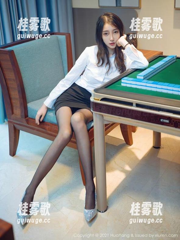 HuaYang花漾-小海臀Rena HuaYang花漾 - 小海臀Rena的自由风,免费照片里的礼服开挂了!