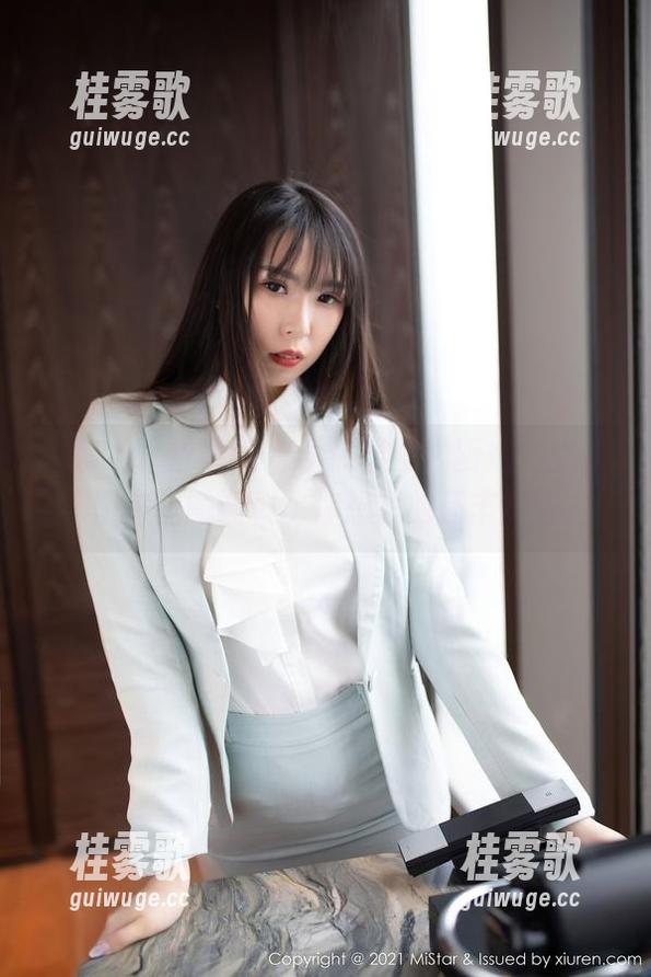 MiStar魅妍社 - 小热巴的“厨娘”大作，图库里的调料比你想象的还丰富哦。