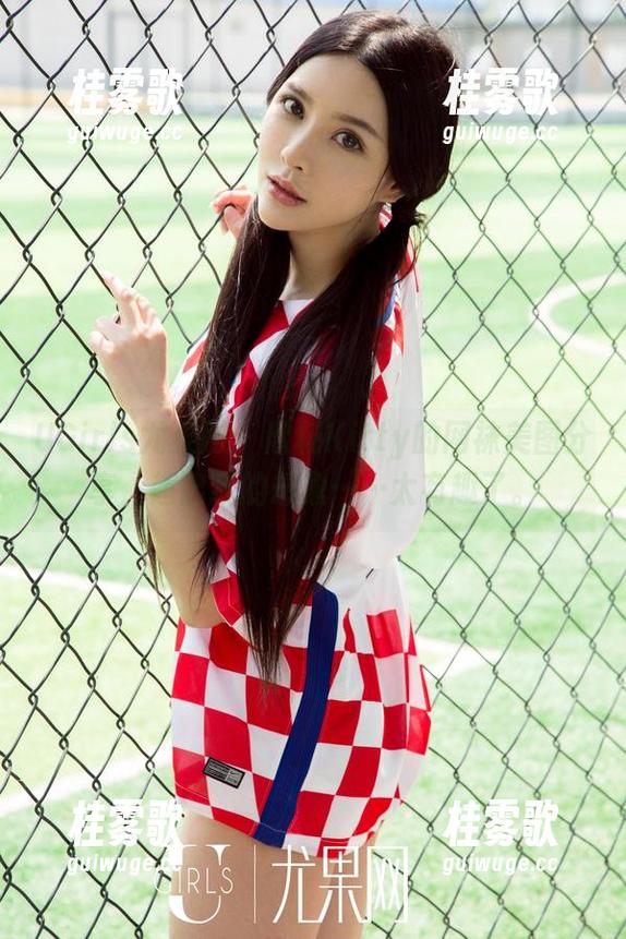 UGirls尤果网 - 欣杨Kitty的网袜美图分享，超出我的想象……太有趣了。