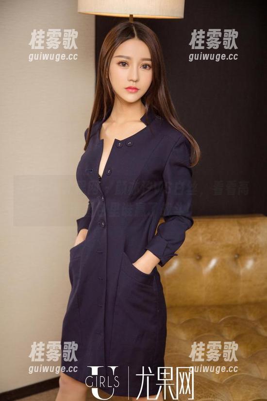UGirls尤果网 - 颜亦汐VS白丝，看看高清图包里谁赢了战斗！