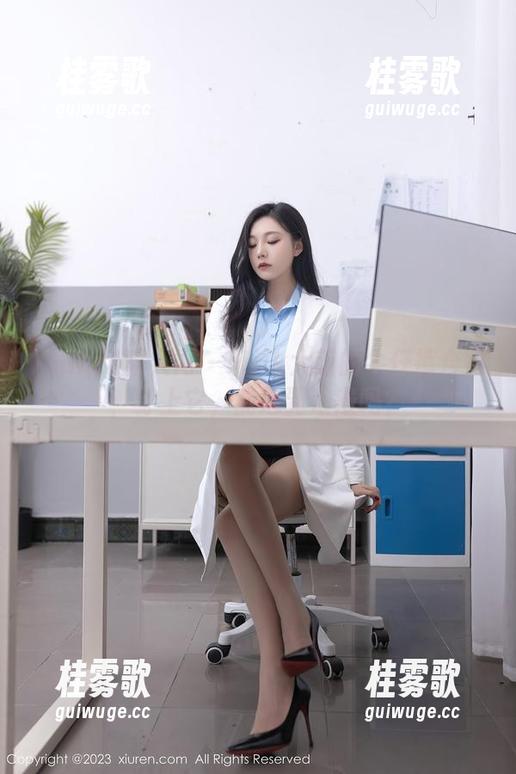 Xiuren秀人网 - Milk大萌的牛仔裤合集，穿上它，能遇到浪漫吗？
