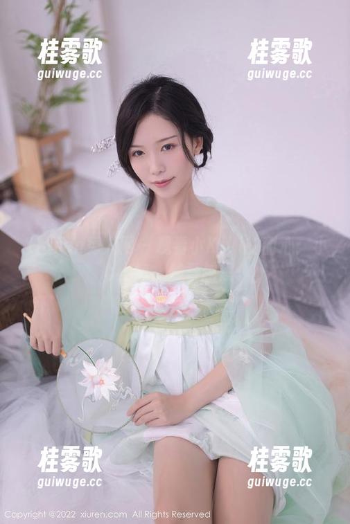 Xiuren秀人网 - 观看小Kiki的甜心：小心上瘾，越看越想。