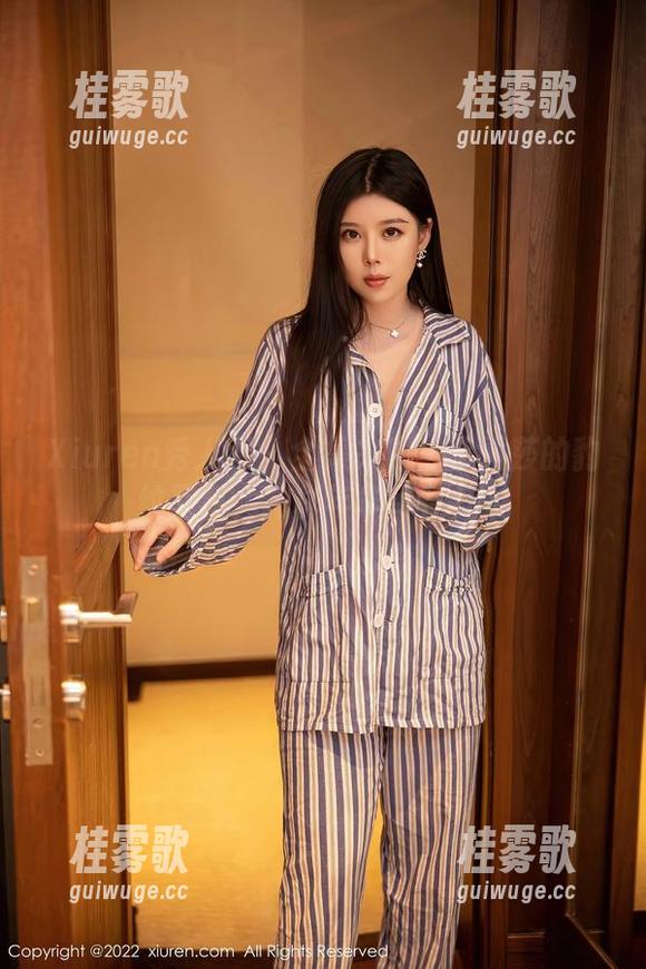 Xiuren秀人网-李丽莎 Xiuren秀人网 - 全集来啦!李丽莎的豹纹写真,花样年华尽在其中