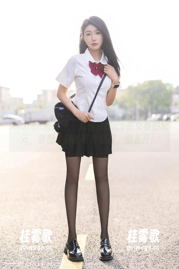 Xiuren秀人网 - 赵惟依coco在女神的纪元，原图更新的奇妙旅程，别走开！