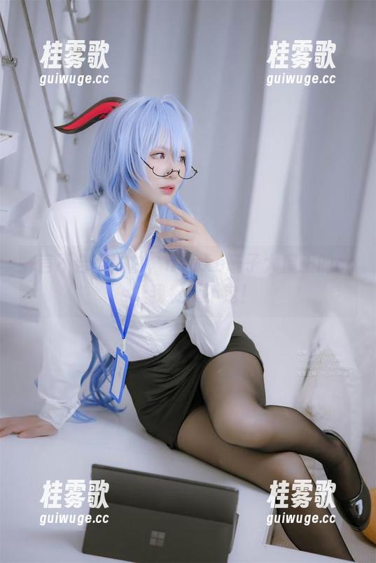 一言不合就黑白，nyako喵子大魔王的cos让我捉摸不定！
