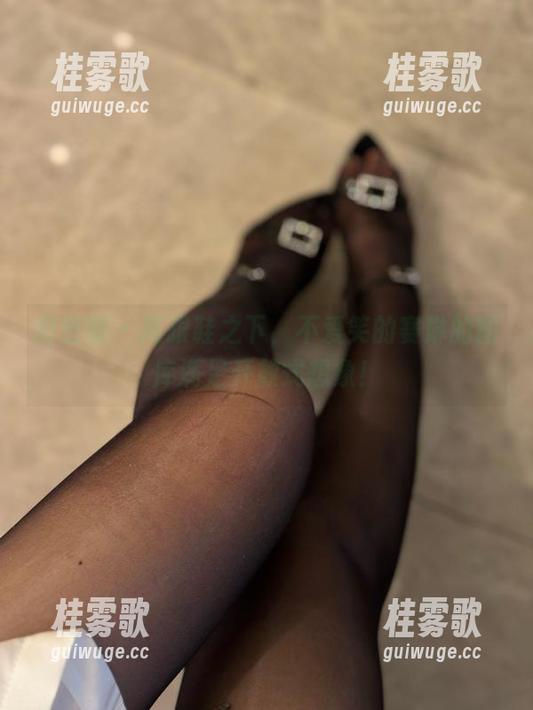 微密圈 - 高跟鞋之下，不爱笑的赛琳的图库满足开放式想象！