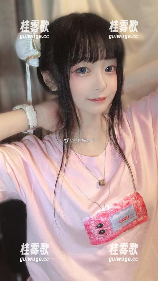 作品震撼登场，隐形的女仆，佳佳好难啊你要干嘛呢？
