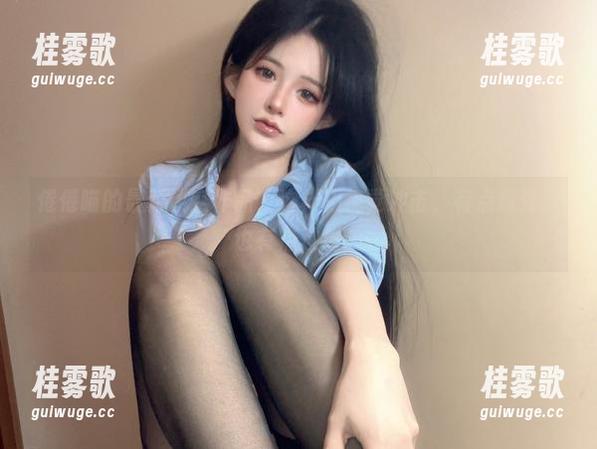 倦倦喵的最新镂空作品，这样的视觉冲击，有点意外，也有点过瘾。