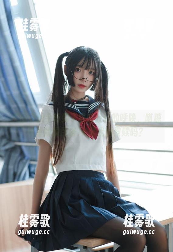 美图中似乎听到了猫咪轻轻的呼唤，喵糖映画的绿民俗JK是我的救赎吗？
