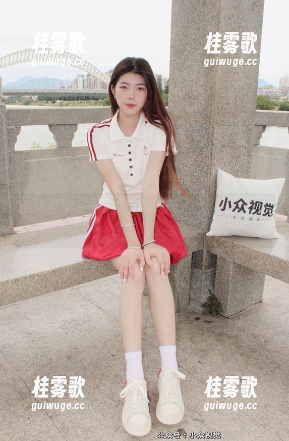 小众视觉-兰兰 小众视觉 - 兰兰眼镜分享:当我丢了修图,你们怎么看?