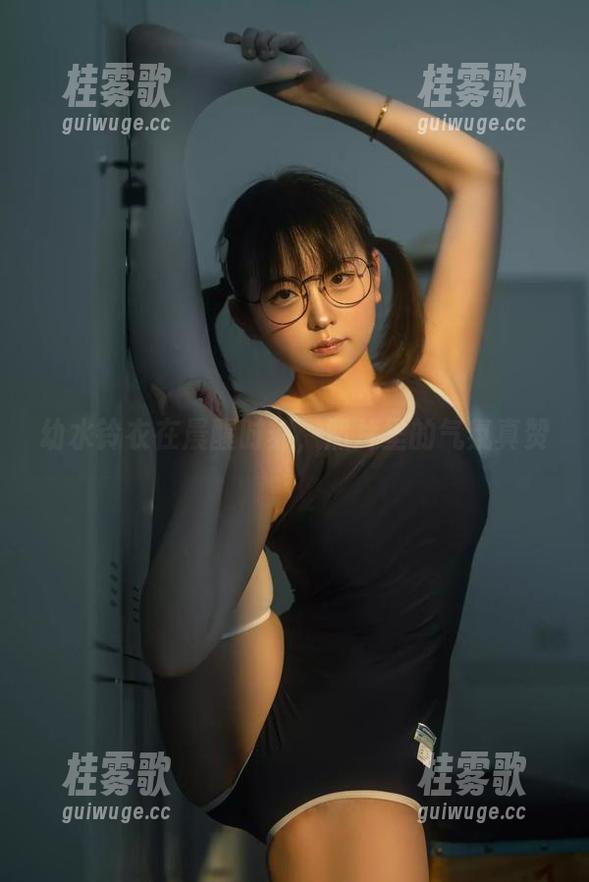 幼水铃衣 幼水铃衣在晨醒时刻,照片里的气氛真赞