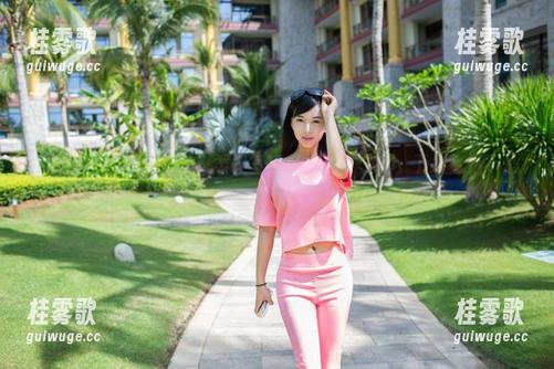 推女郎 - 旅拍冒险的艾栗栗写真集-照片得先看，下载后是不是能自动给我运送到我家？