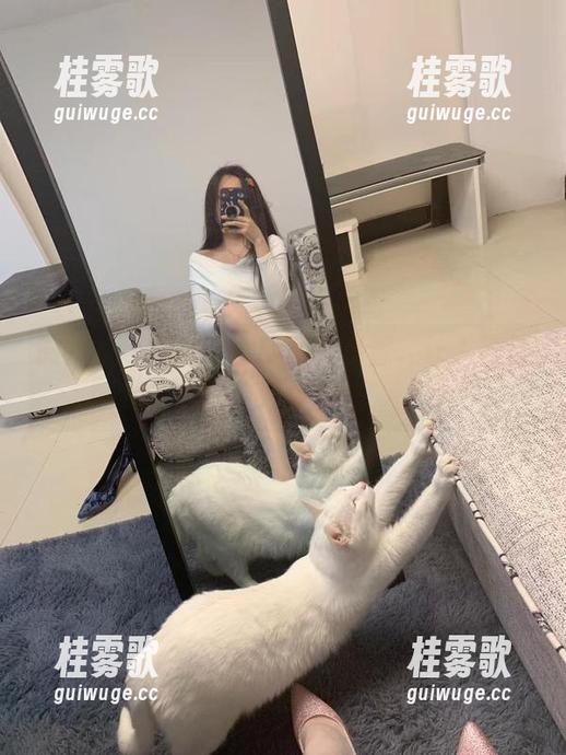 微密圈 - 提袜少女的写真资源，让人憧憬的清纯模样！