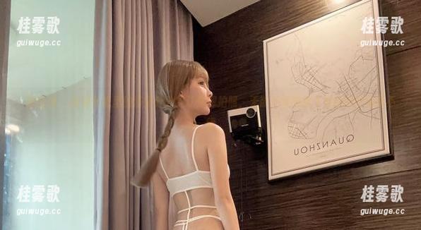 微密圈 - 高清壁纸里的浴室分分钟让你想拍照，无欲无求的推土君的花开得真不错
