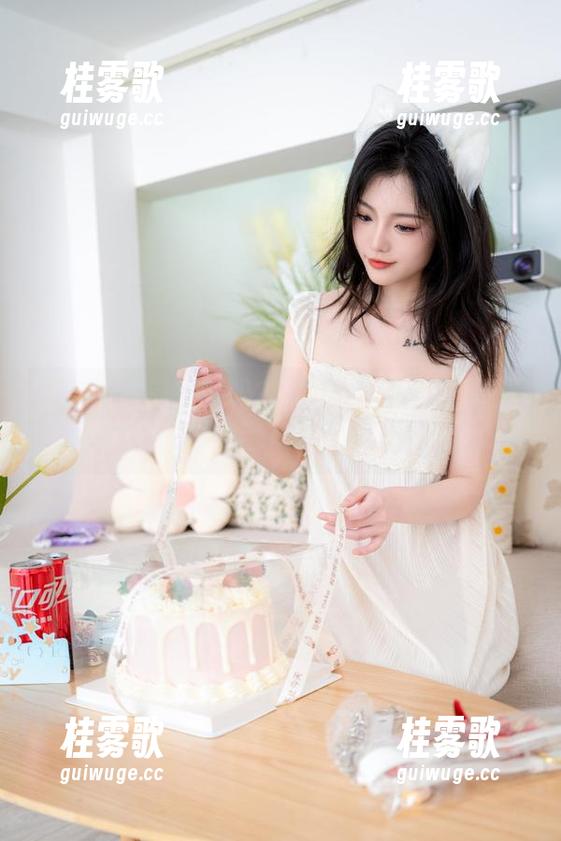 桃良阿宅 愚人节提前来了吗?桃良阿宅的套图精选,模特那些事全بشكعلىالبلع!