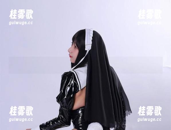 浅安安的旗袍探险：图集分享，一步一个旗袍小心机！