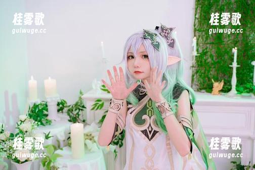 爆机少女喵小吉 美图时刻:爆机少女喵小吉在毛衣里显露的,不仅仅是舒适