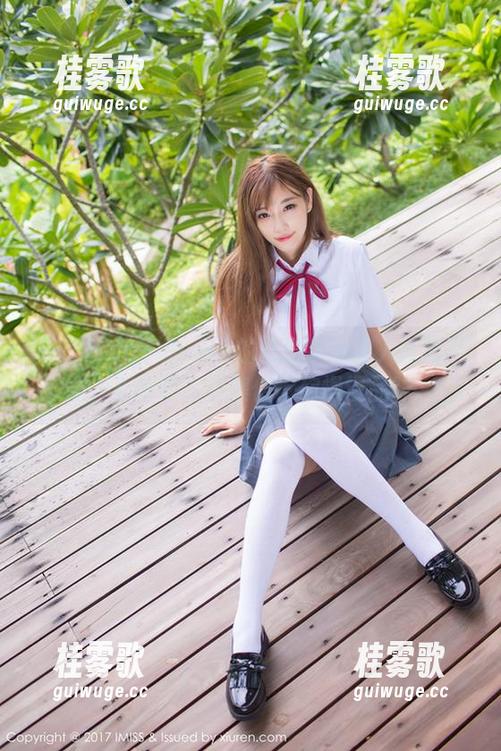 爱蜜社-莉娜lena 爱蜜社 - 莉娜lena的气质袅袅让人欲罢不能,更新的写真集值得你慢慢品味。