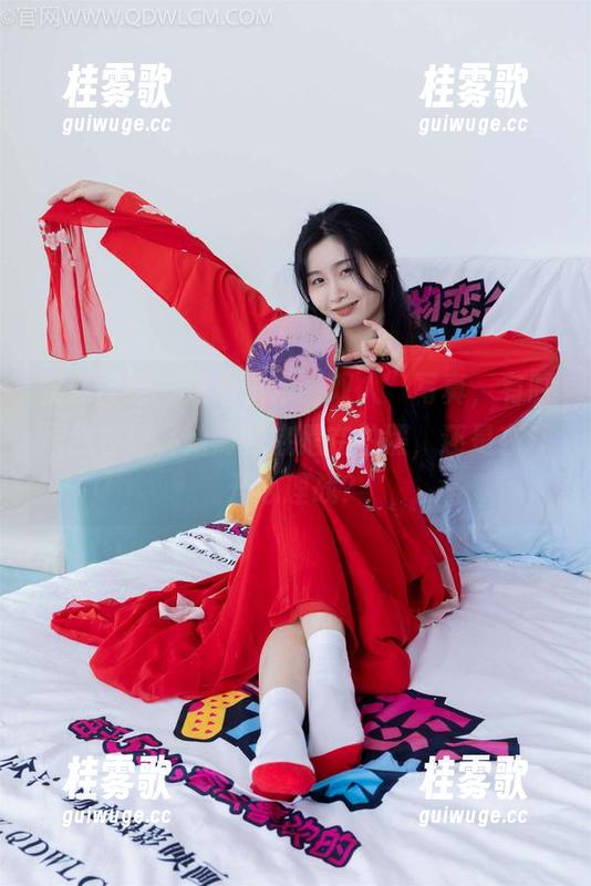 物恋传媒 - 这组嘉木“双人”写真，有时候我在想，她俩到底是在拍照，还是在打开心理战？