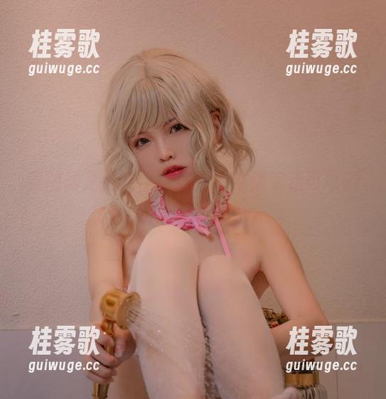 疾走可可 美图倒是挺好,但我更想知道疾走可可的裤里丝是啥?
