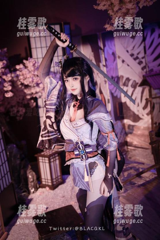 白莉爱吃巧克力的兔女郎COS，上天入地，我都没想过！