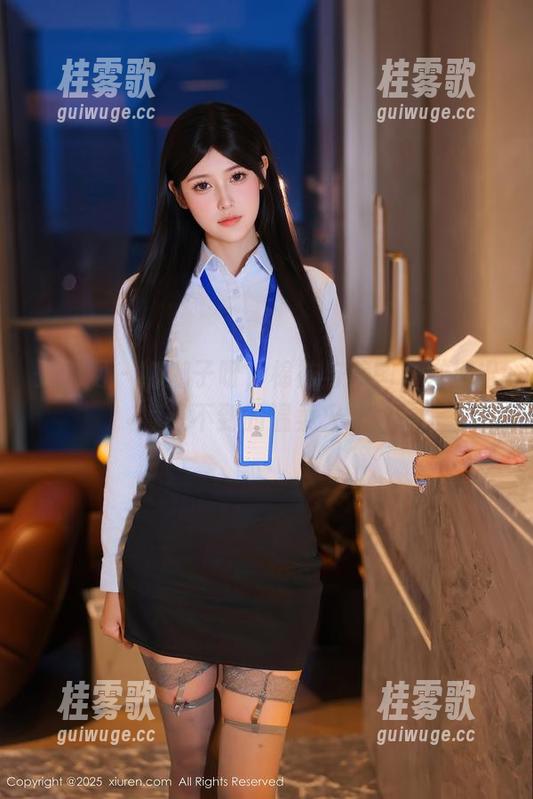 秀人网-娜娜子呀 秀人网 - 娜娜子呀,棉袜与美图,碰撞出意想不到的温柔火花。