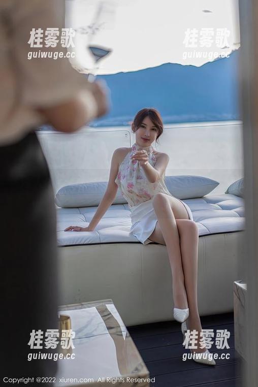 秀人网-赵惟依coco 秀人网 - 赵惟依coco的旅拍全套,图包里就藏着一颗不安分的心
