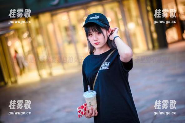 当秋楚楚不秃头变身自拍女王，图片里尽是寻常日子里的不寻常！