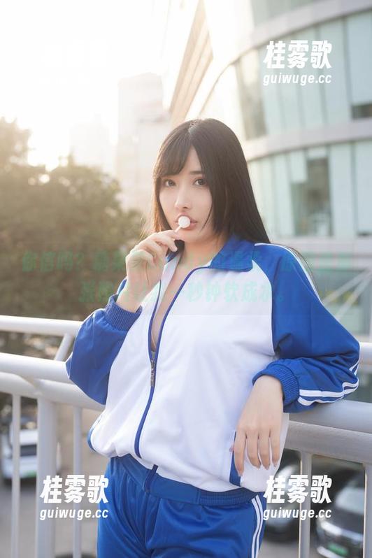 你信吗？糖果果Candy的温柔，原图里那张照片让我一秒钟软成水。