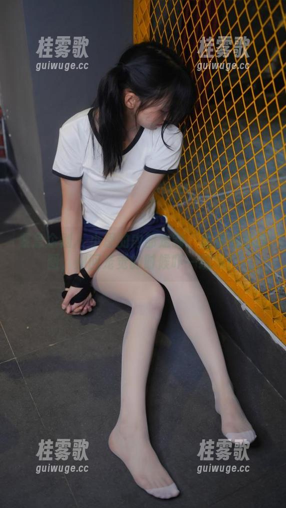 紧急企划-小恩 紧急企划 - 小恩的内部定制:免费送你原图,别回笼觉的时候吓一跳哦!