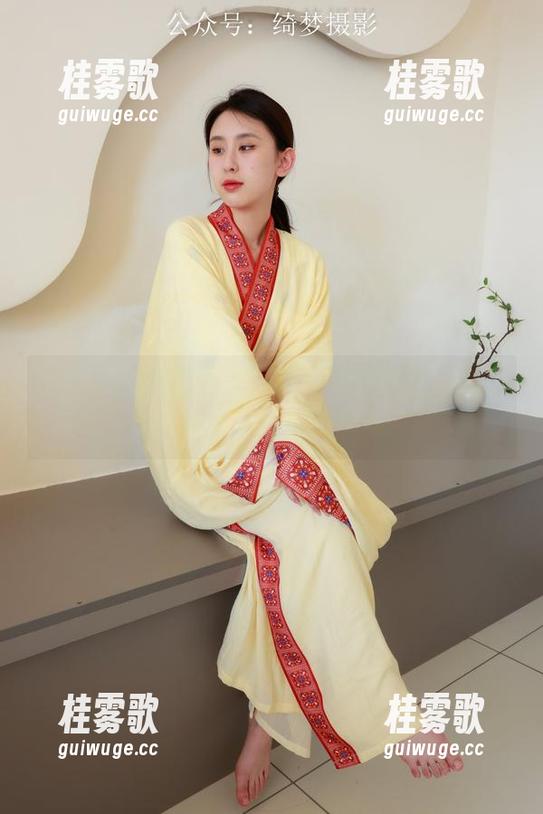 绮梦摄影-露露 绮梦摄影 - 这谁顶得住?露露的无水印高清珍藏,大胆分享出圈。