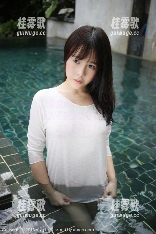 美媛馆 - 徐微微mia、短裙与美图的魅力，精选了让人不安分的存在，夜晚打起灯来就更美了！