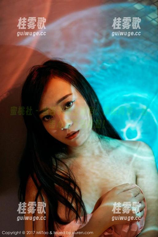 蜜桃社-杏子 蜜桃社 - 当杏子遇上粉色:清新高清,直击心灵下载按钮!
