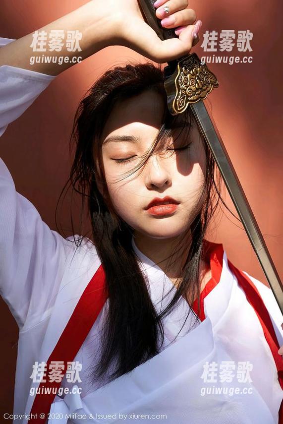 蜜桃社-雪梨sherry 蜜桃社 - 雪梨sherry图库大揭秘:姐姐也可以很俏皮嘛