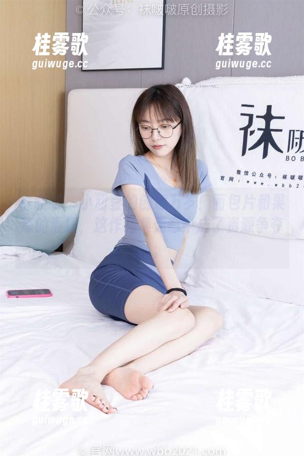 袜啵啵-小甜豆 袜啵啵 - 小甜豆的创意万岁!面包片和果冻的混搭,这作品集无意中成了资源争夺战。