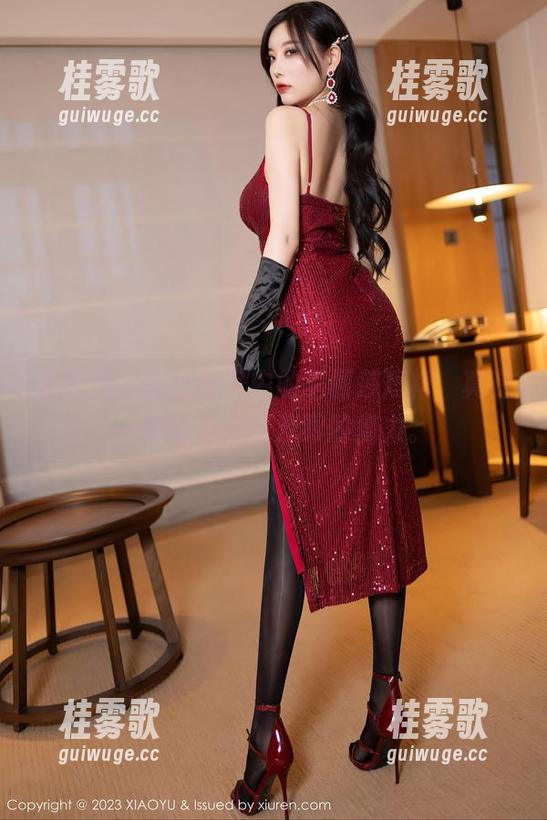 语画界-李丽莎 语画界 - 这些图片中的李丽莎短裙,真有一种让人移不开眼的魔力。