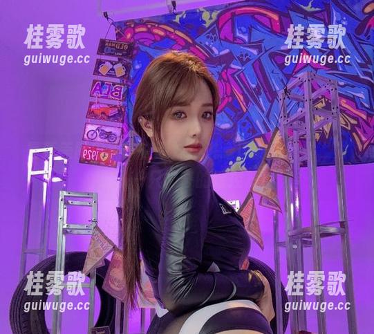 雯妹不讲道理 最新美图闪照:在雯妹不讲道理的出租屋,发现了一只神奇的遥控器!