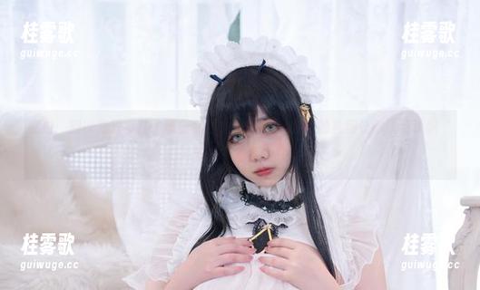 私拍：别以为只有鞋子能显身材，魅瞳meroko的礼服让你重新认识“穿着”的革命！